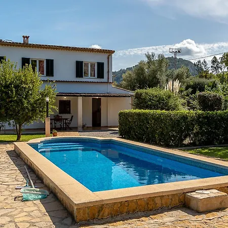 In With Shared Pool * Pollenca