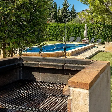 In With Shared Pool Villa Pollença
